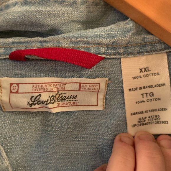 Levi Strauss signature 100% (denim style) long sleeve button up size XXL. - Picture 5 of 6
